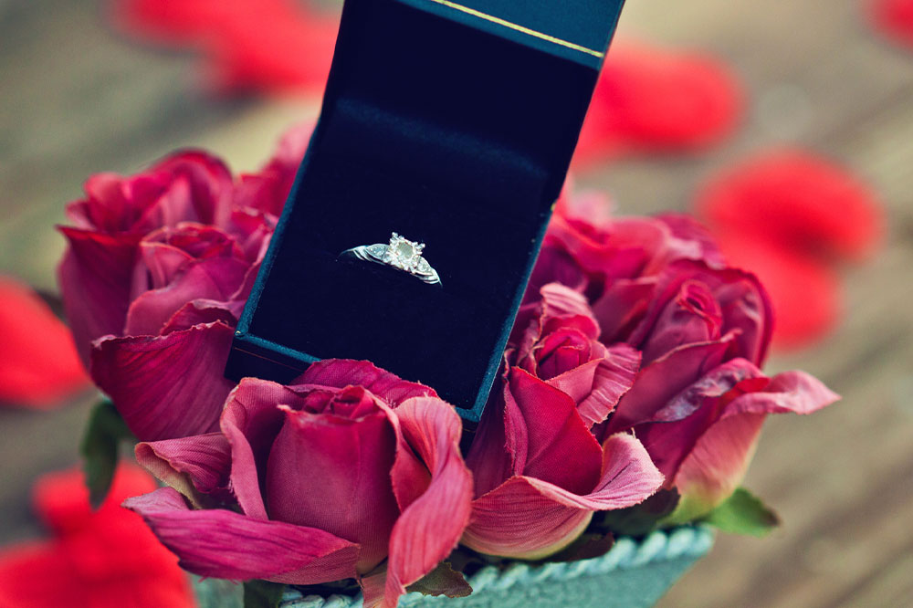 Top Designer Brands That Make Exquisite Engagement Rings