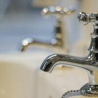 4 tips before purchasing bathroom faucets