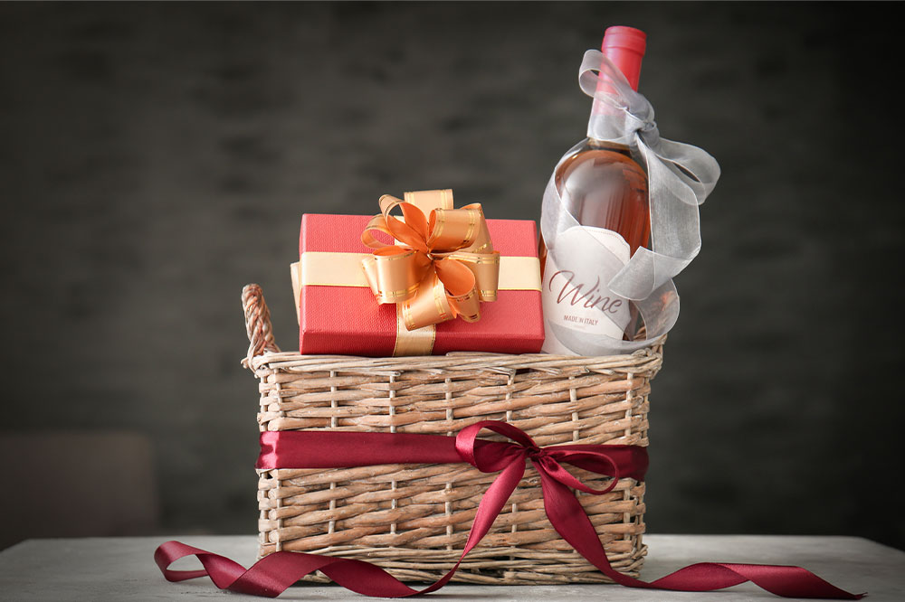 Best Thanksgiving gift baskets to choose from