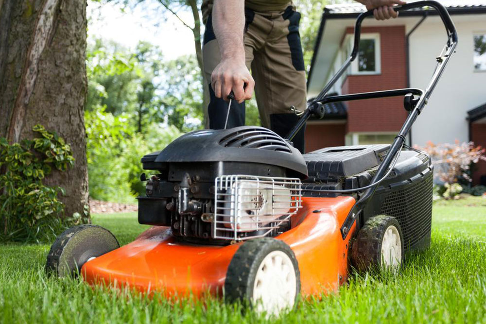 Everything you need to know about zero turn riding lawn mowers