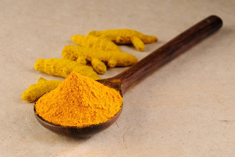 How can turmeric help in the treatment of arthritis?