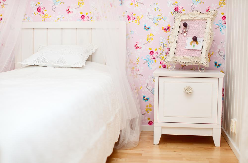 Tips for effective bedroom furniture placement