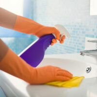 Tips to effectively clean your bathroom